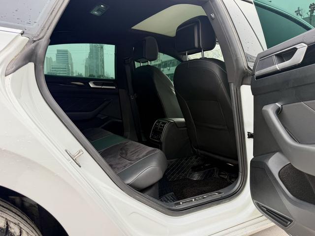 Volkswagen CC 2024 330TSI Dazzling Edition – фото 15