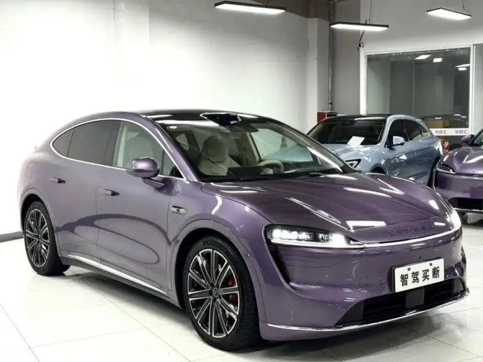 Luxeed R7 2025 Model Extended Range 53.4kWh Ultra 4WD Edition