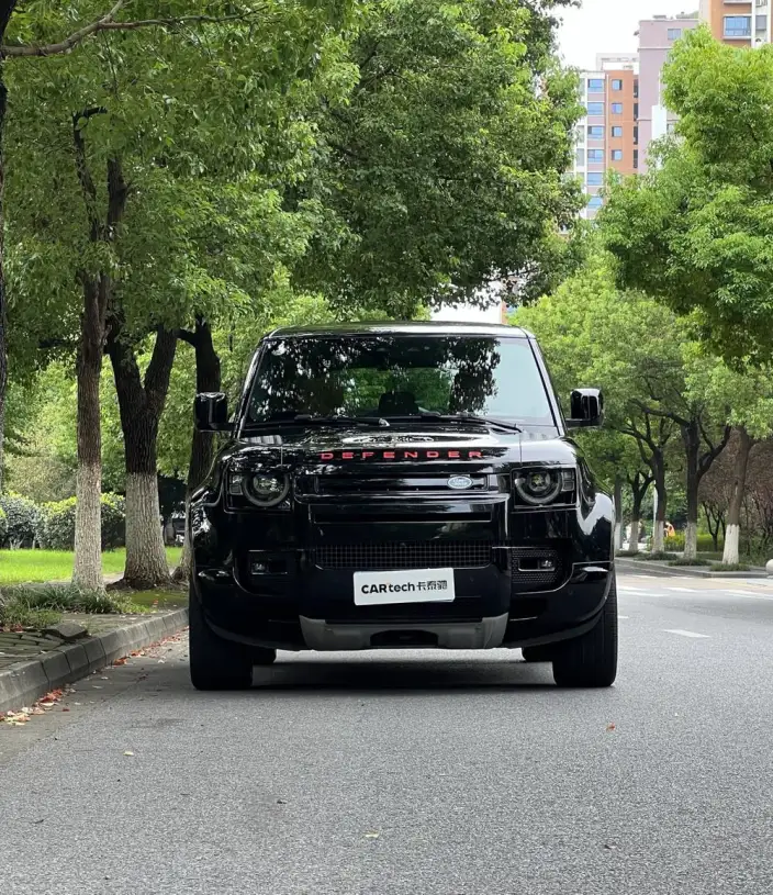 Land Rover Defender 2024 Model 110 5.0T V8