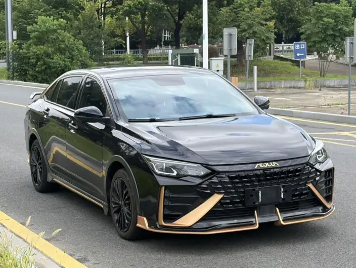 Yixuan Max 2022 Model 1.5T Dark Night Edge Edition