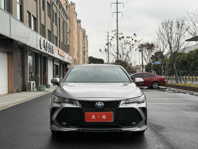 Toyota Avalon 2019 Hybrid 2.5L XLE Premium China VI – фото 2