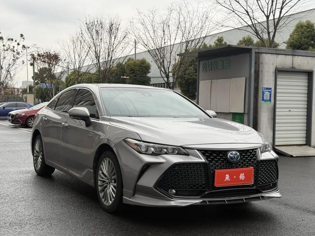 Toyota Avalon 2019 Hybrid 2.5L XLE Premium China VI – фото 3
