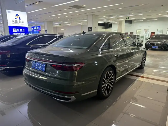 Audi A8 2024 Model A8L 55 TFSI quattro Flagship Model
