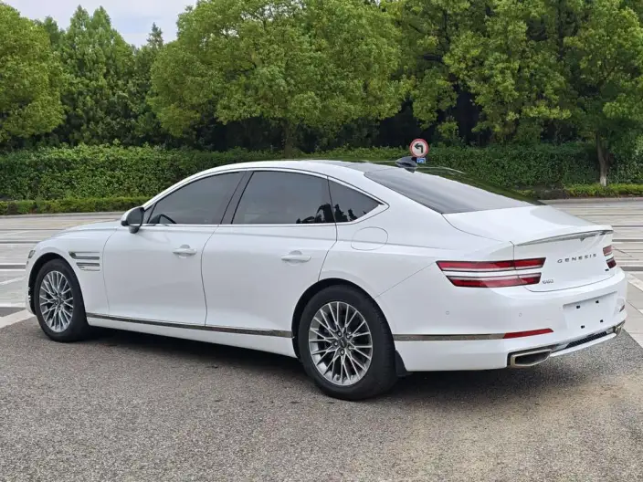 Genesis G80 2023 Model 2.5T 2WD Deluxe Edition