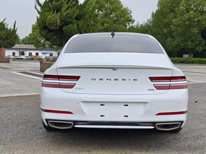 Genesis G80 2023 Model 2.5T 2WD Deluxe Edition