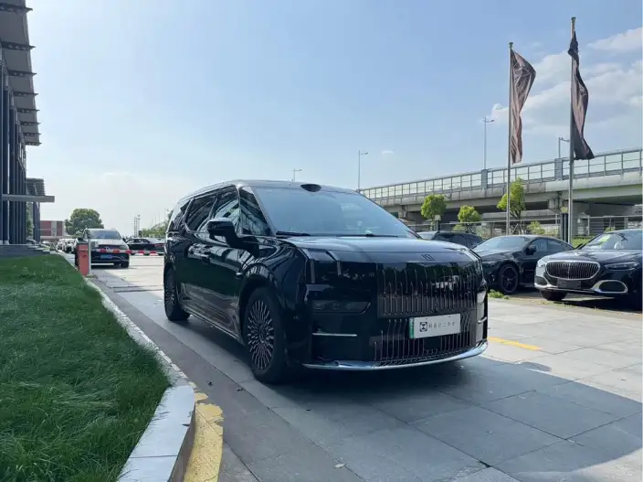 ZEEKR 009 2024 Model VI seat Executive Edition 4WD 108kWh