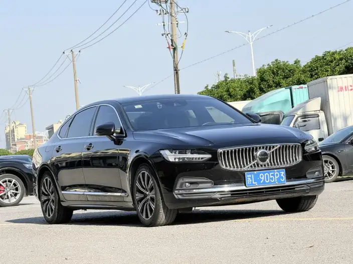 Volvo S90 2021 Model B5 Smart Range Deluxe Edition