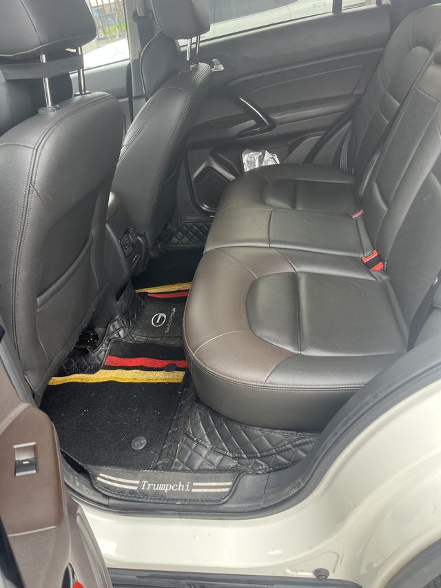GAC GS4 2017 235T Automatic 2WD Luxury Connected – фото 4