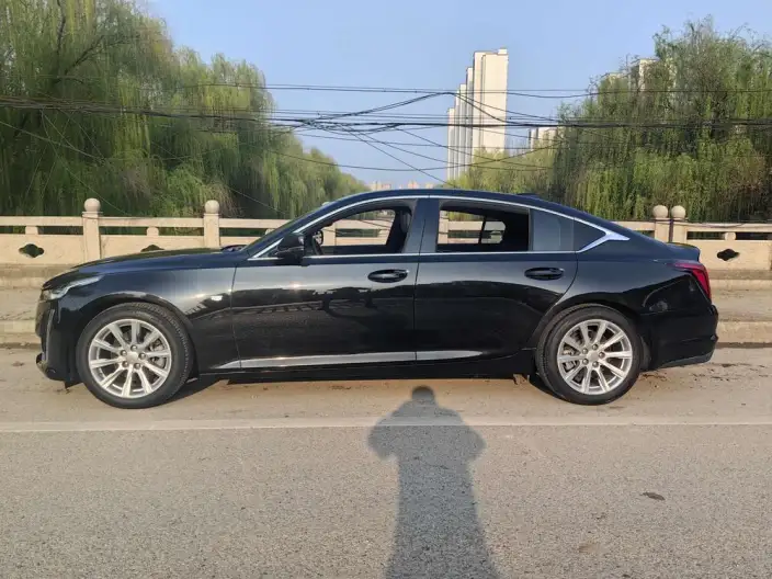 Cadillac CT5 2020 Model 28T Fashion Model