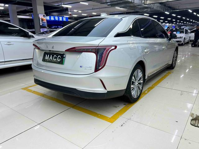 Hongqi E-QM5 2025 модификация 610KM PLUS Edition – фото 7
