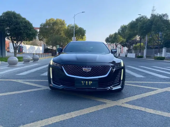 Cadillac CT5 2022 Model 28T Fashion Model