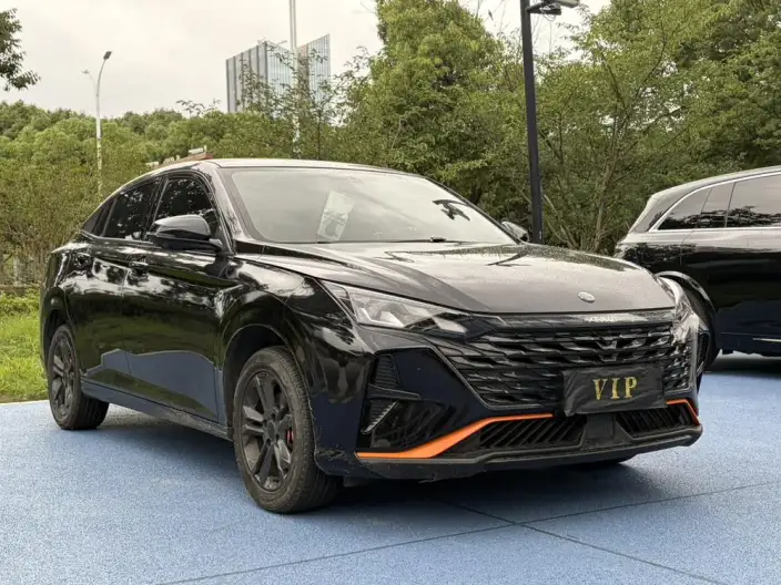 Yixuan 2023 Model Facelift 1.5L Automatic Chasing the Wind version