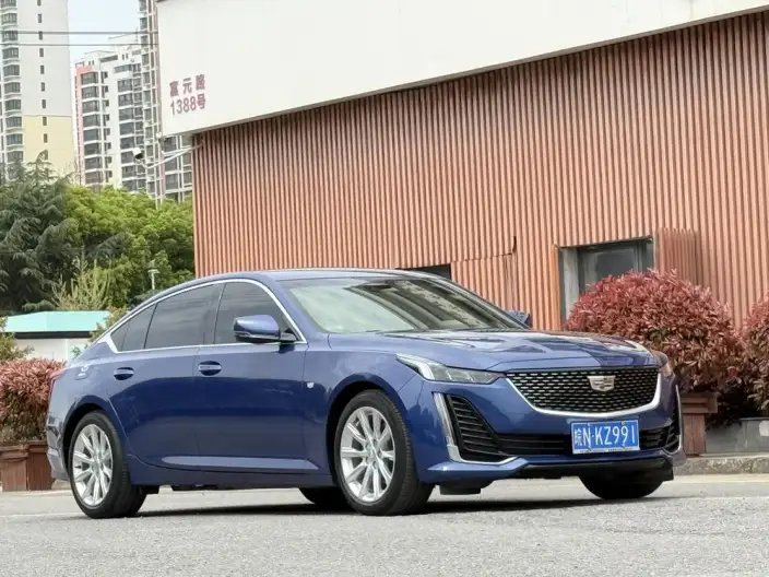 Cadillac CT5 2020 Model 28T Fashion Model