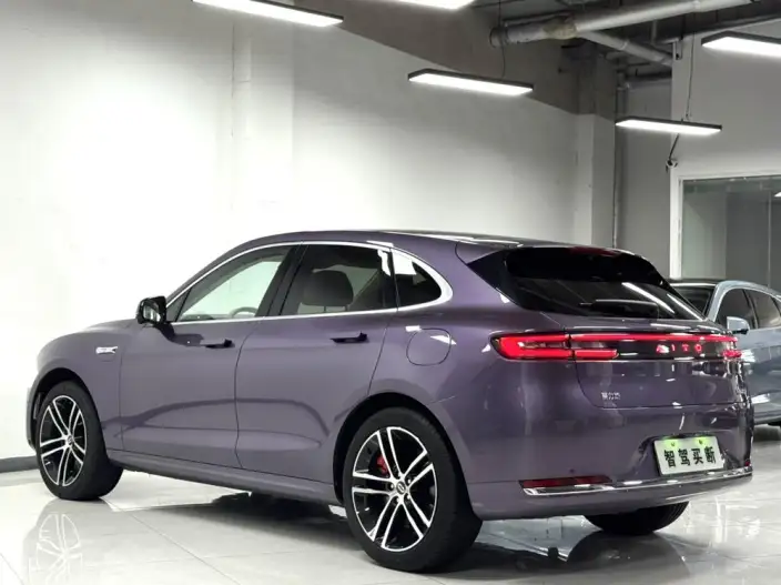 Aito M5 2025 Model Extended Range Ultra 4WD Edition