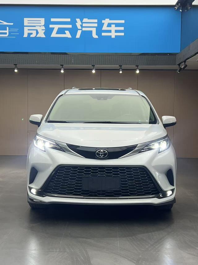 Granvia 2024 модификация Intelligent Hybrid 2.5L 2WD Com f ort Edition – фото 2
