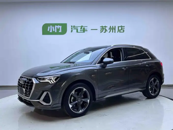 AUDI Q3 2023 Model 35 TFSI Fashion Dynamic Model