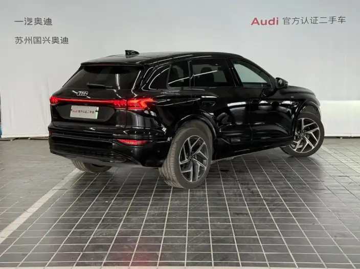 AUDI Q6L e-tron 2026 Model First Edition Pilot Edition