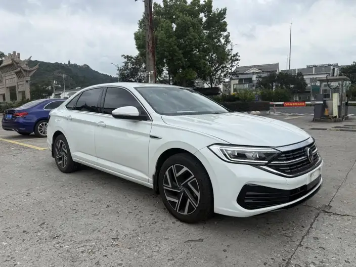 Volkswagen Sagitar 2023 Model 280TSI DSG Beyond Edition Lite