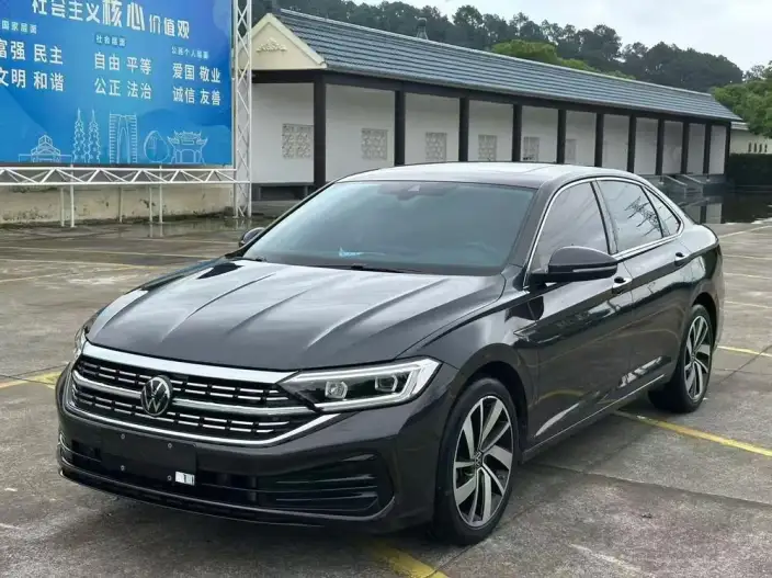 Volkswagen Sagitar 2023 Model 300TSI DSG Beyond Edition