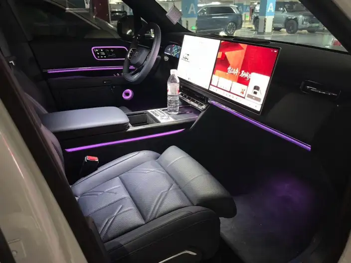 ZEEKR 9X 2025 Model Hyper Edition 70kWh VI seat