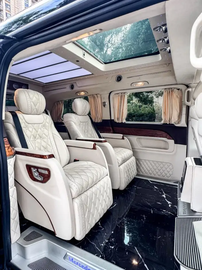 Mercedes-Benz V-Class 2021 Model V 260 L Long wheelbase Deluxe Edition