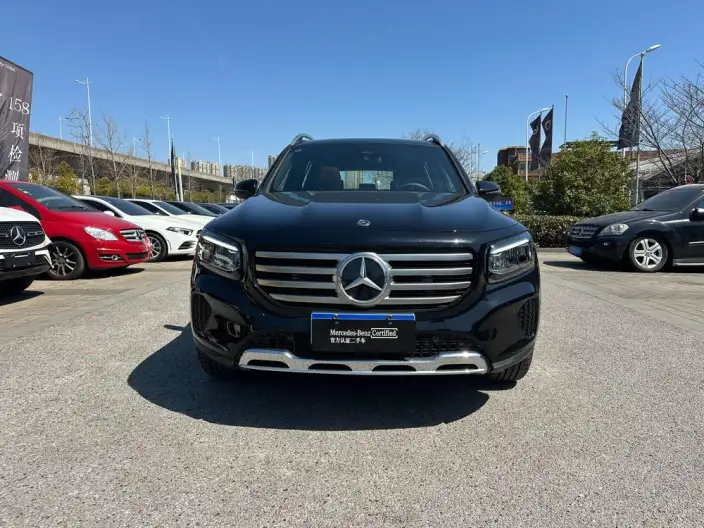 Mercedes-Benz GLB 2025 Model GLB 220 Fashion Model