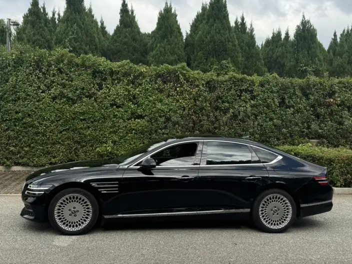 Genesis G80 2023 Model 2.5T 2WD Ultimate Edition
