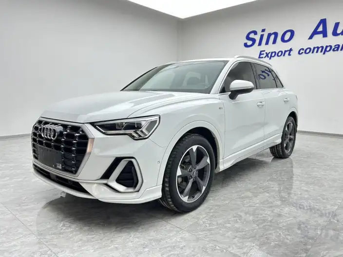 AUDI Q3 2022 Model 35 TFSI Fashion Dynamic Model