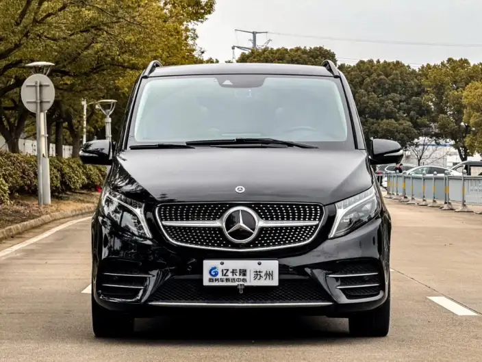 Mercedes-Benz V-Class 2022 Model V 260 L Long wheelbase Deluxe Edition