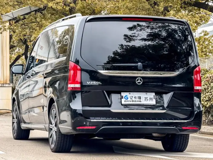 Mercedes-Benz V-Class 2022 Model V 260 L Long wheelbase Deluxe Edition