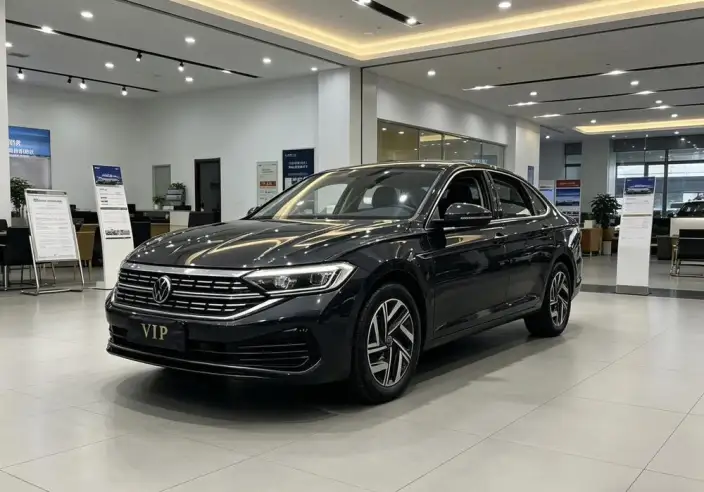 Volkswagen Sagitar 2023 Model 300TSI DSG Beyond Edition