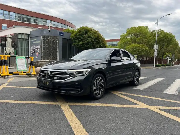 Volkswagen Sagitar 2023 Model 300TSI DSG Beyond Edition