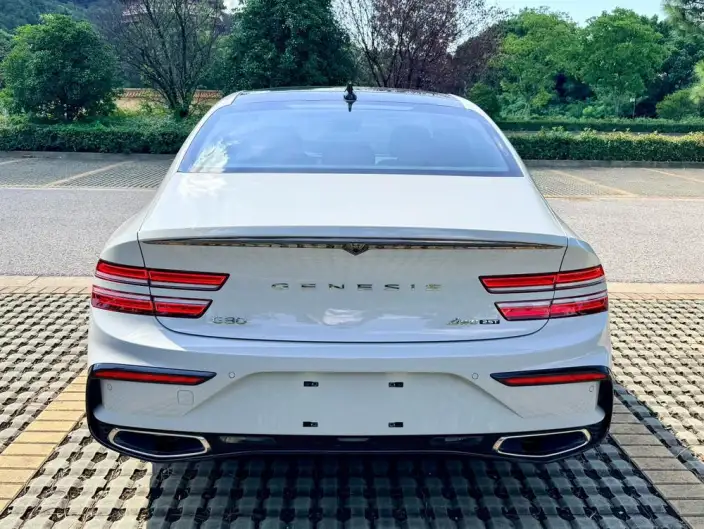 Genesis G80 2024 Model 2.5T 4WD Deluxe Edition