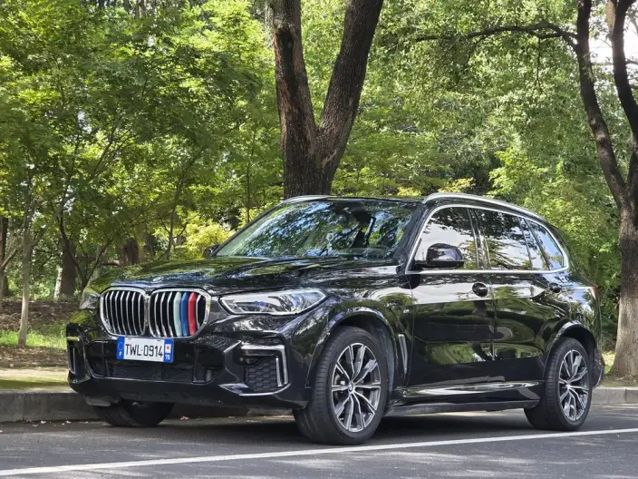 BMW X5 2022 Model Facelift xDrive 30Li Exclusive Model M Sports Set