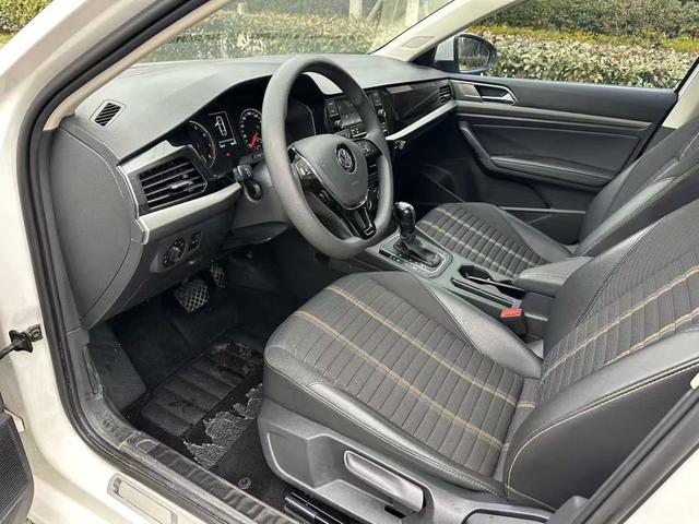 Volkswagen Lavida Модель 2018 года 280TSI DSG Com f ort Edition National V – фото 4