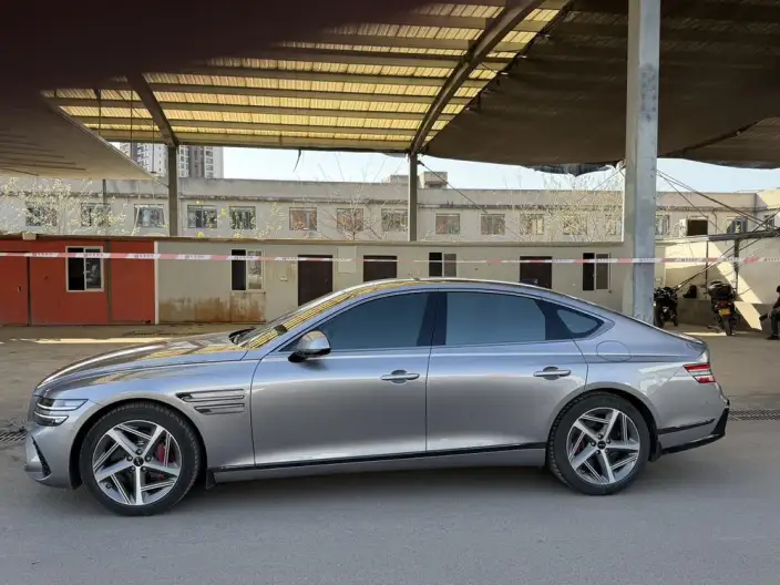 Genesis G80 2024 Model 2.5T 4WD Deluxe Edition