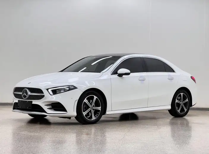 Mercedes-Benz A-class 2023 Model A 200 L Sports sedan Fashion Edition
