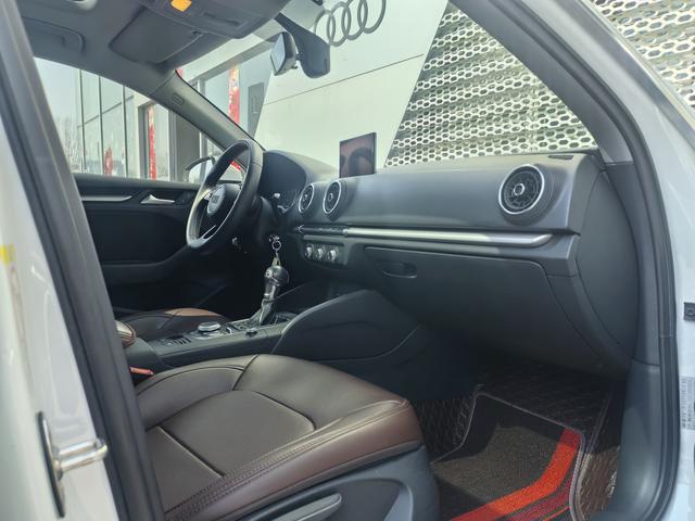 Audi A3 Модель 2020 года Sportback 35 TFSI Dynamic Country VI – фото 13