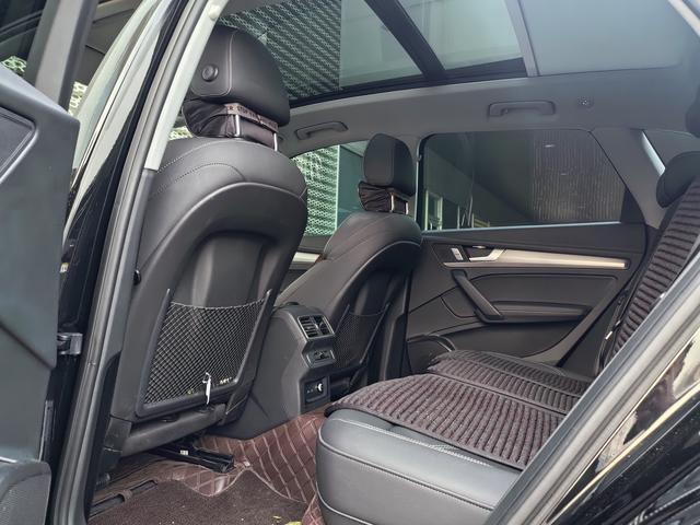 Audi Q5L 2023 40T Style Dynamic – фото 5