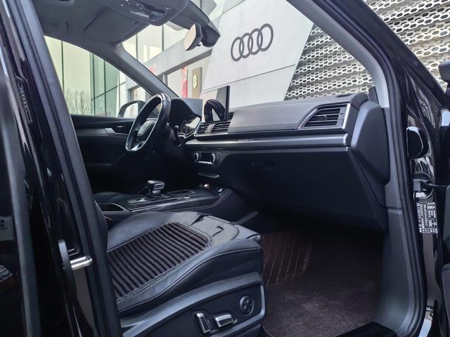 Audi Q5L 2023 40T Style Dynamic – фото 6