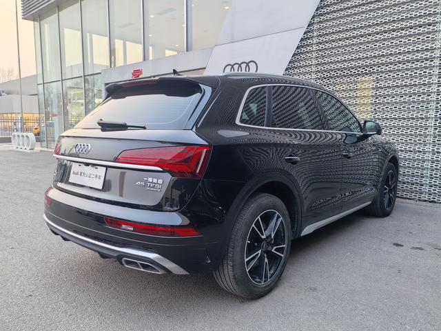 Audi Q5L 2023 40T Style Dynamic – фото 7