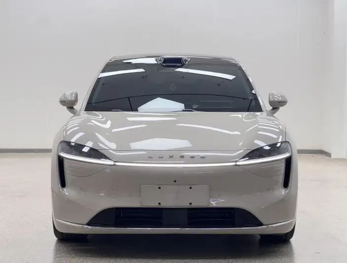 Luxeed R7 2025 Model Extended Range 53.4kWh Max Rear Drive Edition
