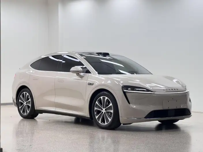 Luxeed R7 2025 Model Extended Range 53.4kWh Max Rear Drive Edition