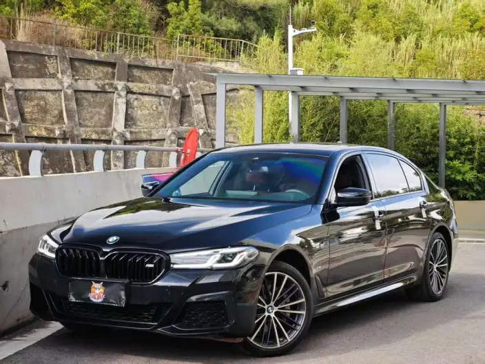 BMW 5 Series 2023 Model Facelift 530Li Leading Model M Sports Set