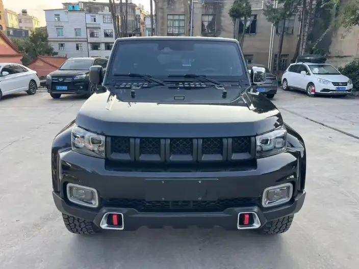 BAIC BJ40 2023 Model 2.0T Automatic 4WD City Hunter Edition Warrior Model
