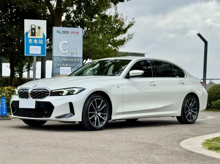 BMW 3 Series 2023 Model 325Li M Sports Set