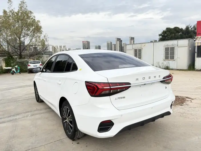 Roewe i5 2021 Model 1.5L CVT Platinum edition