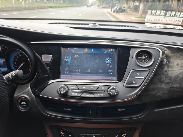 Buick Envision 2015 модификация 20T 2WD Elite – фото 14