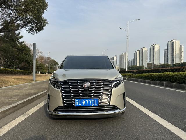 Buick GL8 2023 ES Land Premium 2.0T Prestige – фото 2