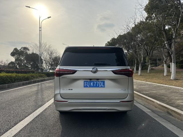 Buick GL8 2023 ES Land Premium 2.0T Prestige – фото 4